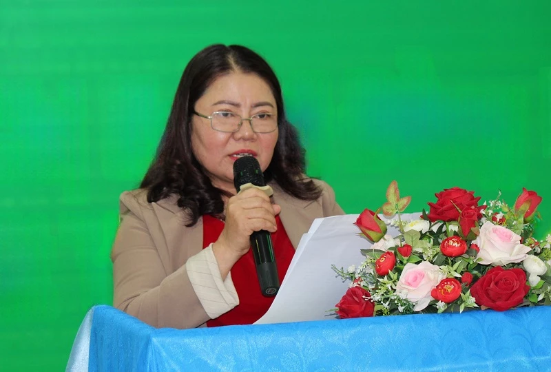 Bà Lê Thị Liễu – Chủ tịch Hội đồng thành viên Bảo Châu Hoài Ân, chia sẻ tại lễ kỷ niệm. 