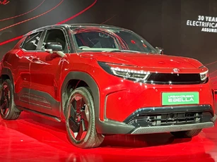 Toyota trình làng SUV hoàn toàn mới, công suất 172 mã lực