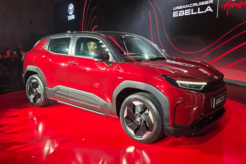 Toyota Urban Cruiser Ebella.