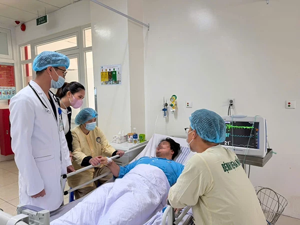 Nhờ sự cứu chữa kịp thời và chăm sóc tận tình của BV Đà Nẵng, bệnh nhân Kim J.H đã hồi phục sức khoẻ và được xuất viện.