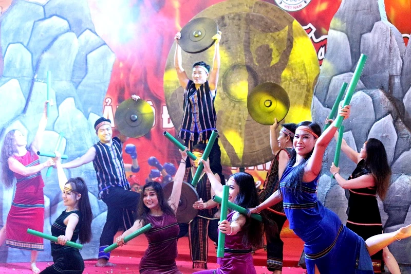 Trọng tâm của kế hoạch là đa dạng hóa sản phẩm và dịch vụ về đêm, từ biểu diễn văn hóa – nghệ thuật