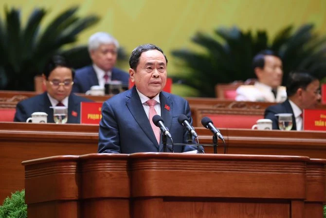 Đồng chí Trần Thanh Mẫn báo cáo kết quả bầu Bộ Chính trị, Tổng Bí thư, Ban Bí thư, Ủy ban Kiểm tra Trung ương, Chủ nhiệm Ủy ban Kiểm tra Trung ương khóa XIV - Ảnh: VGP/Nhật Bắc. Đồng chí Trần Thanh Mẫn báo cáo kết quả bầu Bộ Chính trị, Tổng Bí thư, Ban Bí thư, Ủy ban Kiểm tra Trung ương, Chủ nhiệm Ủy ban Kiểm tra Trung ương khóa XIV - Ảnh: VGP/Nhật Bắc.