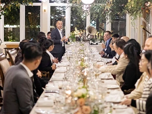 Menas tổ chức thử rượu vang và thịt nguội Italia tại Đà Nẵng