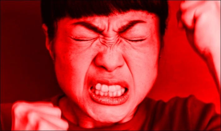 Khi đói, con người rất dễ có những hành vi tiêu cực.