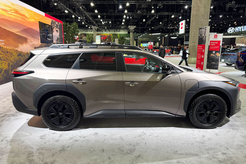 Xe gầm cao Toyota công suất 375 mã lực, giá gần 1,2 tỷ đồng