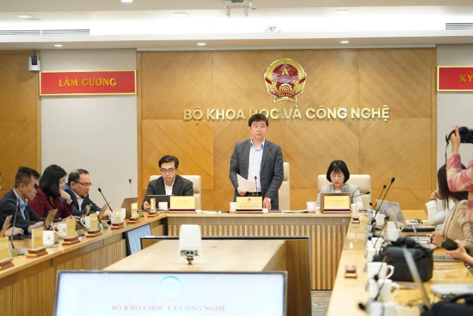 Thứ trưởng Bùi Hoàng Phương: Chủ động ‘kéo’ nhà khoa học khỏi vùng an toàn 