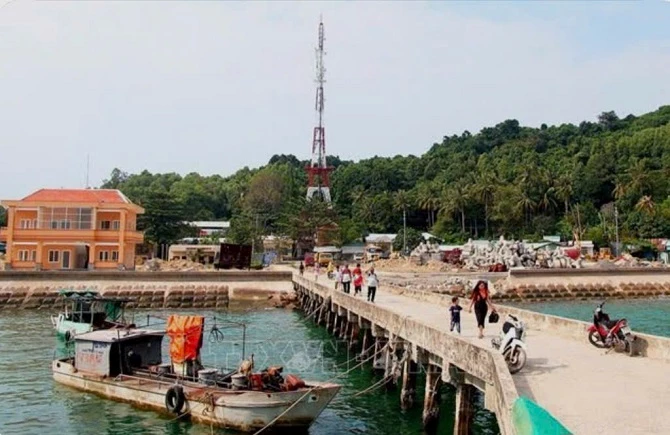 Tiên Hải - xã đảo tiền tiêu Tây Nam mở “cửa ngõ” đón vốn đầu tư ra biển Tiên Hải - xã đảo tiền tiêu Tây Nam mở “cửa ngõ” đón vốn đầu tư ra biển