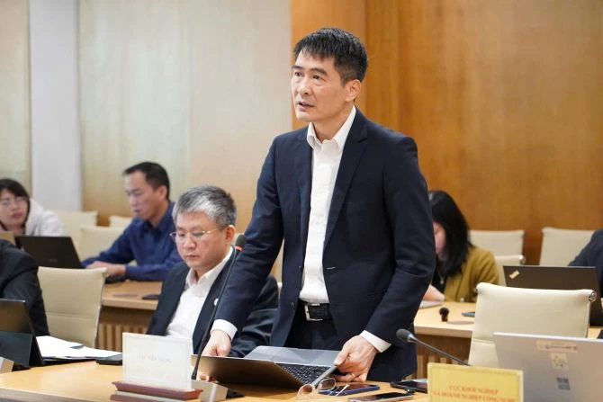 Ông Nguyễn Phong Nhã - Phó Cục trưởng Cục Viễn thông phát biểu tại họp báo thường kỳ Bộ Khoa học và Công nghệ tháng 1/2026.