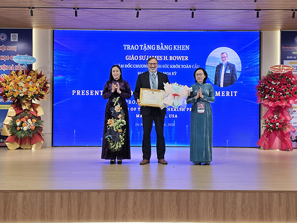 Hơn 100 chuyên gia quốc tế tham dự hội nghị khoa học Bệnh viện Đà Nẵng 2026