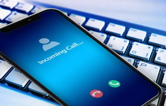 Hãy cảnh giác với những cuộc gọi im lặng. Ảnh: Internet.