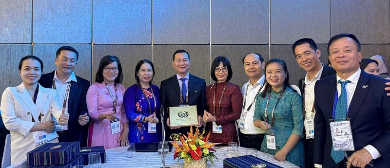 Lãnh đạo tỉnh Gia Lai và ngành VHTT&DL chúc mừng Quy Nhơn lần thứ 3 liên tiếp đạt danh hiệu uy tín của khu vực Lãnh đạo tỉnh Gia Lai và ngành VHTT&DL chúc mừng Quy Nhơn lần thứ 3 liên tiếp đạt danh hiệu uy tín của khu vực