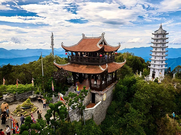 Khu du lịch Sun World Ba Na Hills bắt đầu bước vào mùa lễ hội Tết Bính Ngọ 2026. Khu du lịch Sun World Ba Na Hills bắt đầu bước vào mùa lễ hội Tết Bính Ngọ 2026.