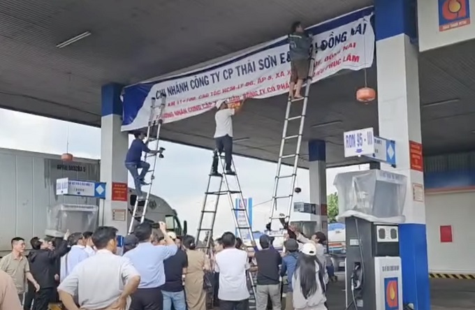 Đồng Nai: Đề nghị Bộ Công Thương 'giải cứu' vụ hai trạm xăng dầu trên cao tốc ngừng bán 
