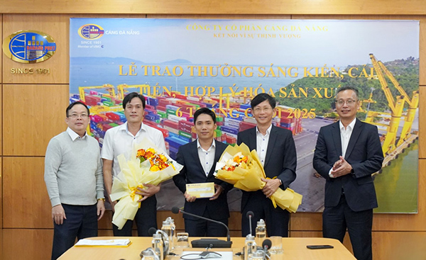 Cảng Đà Nẵng tôn vinh các sáng kiến, cải tiến, hợp lý hoá sản xuất