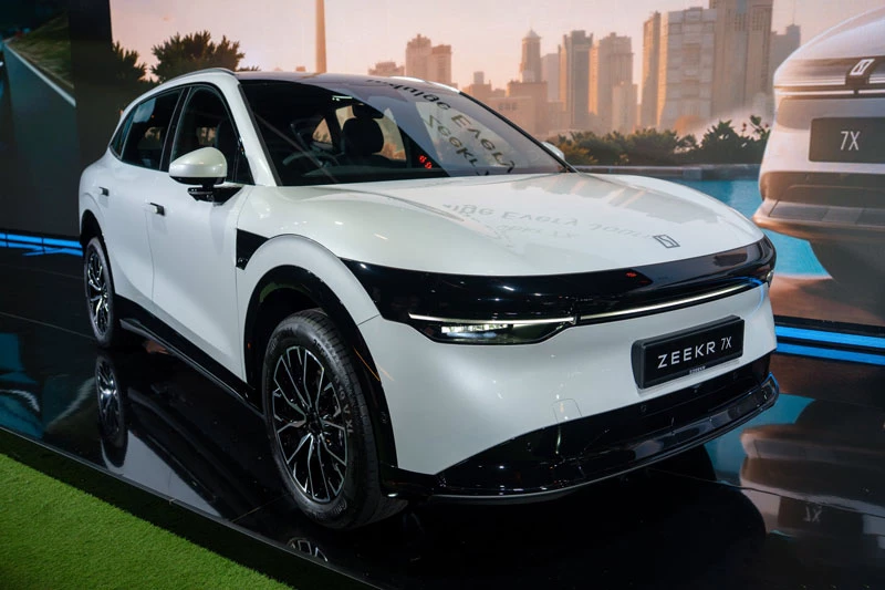 Zeekr 7X.