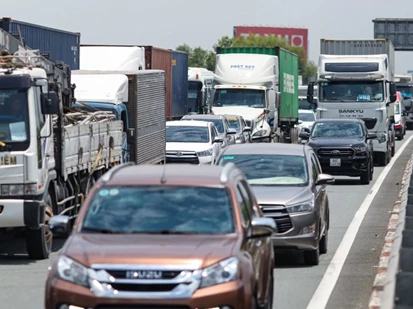 Đảm bảo xăng dầu cho tuyến cao tốc TP Hồ Chí Minh - Long Thành - Dầu Giây