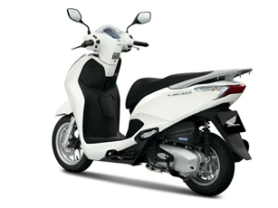 Ngắm Honda Lead 2026 màu trắng đen, giá 42,49 triệu đồng