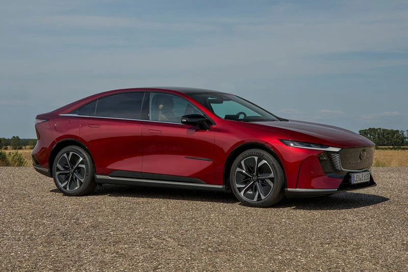 Mazda 6e 2026.