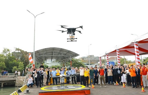 Lần đầu tiên tại Việt Nam: UAV giao hàng vượt biển từ Cần Giờ đến Vũng Tàu