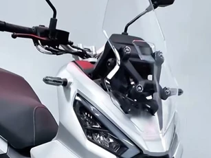 Xe tay ga 150cc, phanh ABS 2 kênh, TCS, cạnh tranh ‘Honda SH phiên bản đi phượt’