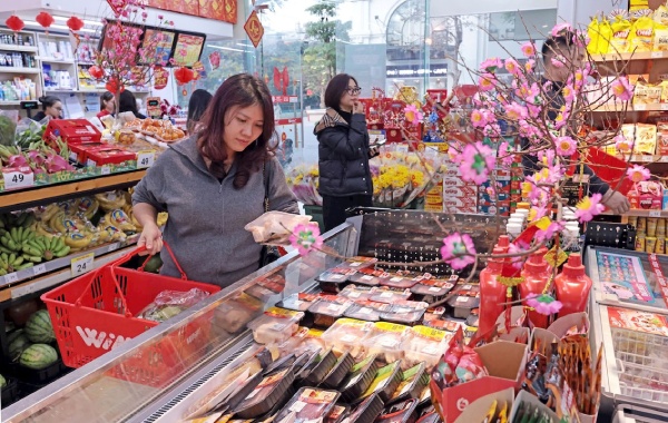 Hệ thống bán lẻ đồng loạt mở cửa khai Xuân, sức mua tăng trở lại