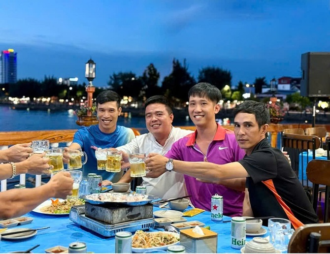 Nhà hàng Gió Biển 1: ‘Ốc đảo ẩm thực’ độc đáo giữa lòng đô thị biển Tây