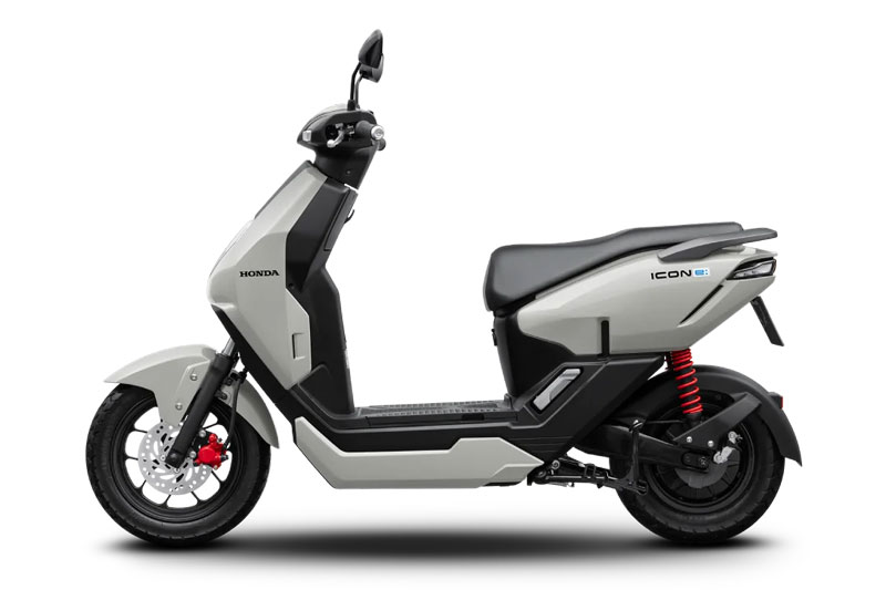 Xe máy điện Honda ICON e: giảm giá 5 triệu tại Việt Nam sau Tết