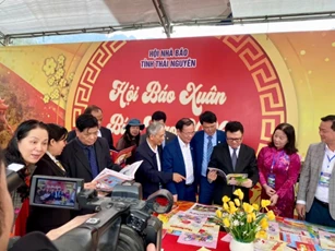 Thái Nguyên: Dấu ấn Lễ hội Lồng Tồng Ba Bể và Hội Báo Xuân Bính Ngọ 2026