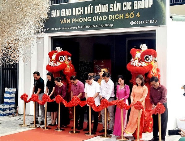 CIC Group khai trương Văn phòng giao dịch số 3 và bàn giao nhà mẫu CIC Boulevard
