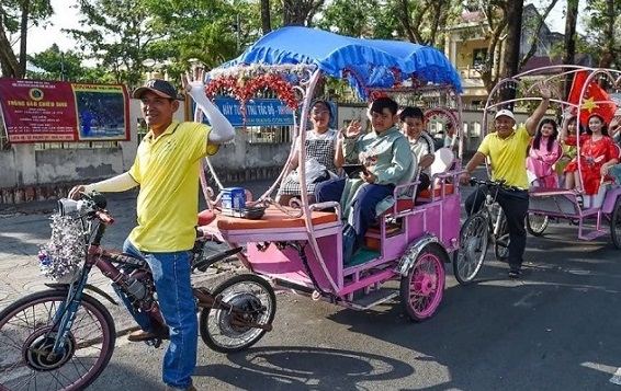 Xe lôi đạp Hà Tiên - Nét duyên phố biển vùng biên
