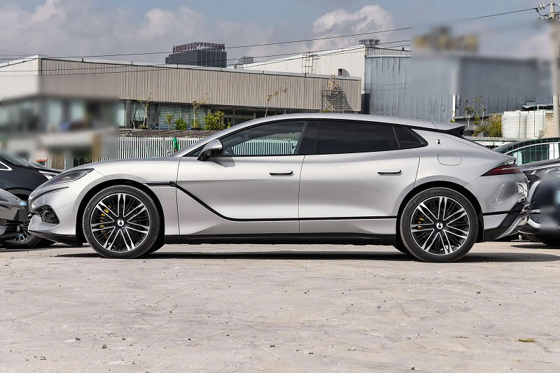 Xe điện công suất 1.156 mã lực, phạm vi hoạt động xa nhất thế giới