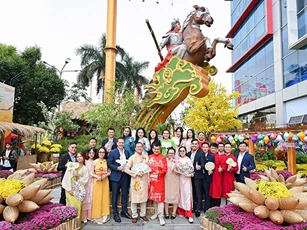 Khép lại đường hoa xuân hoạt động dài nhất cả nước dịp Tết Bính Ngọ 2026