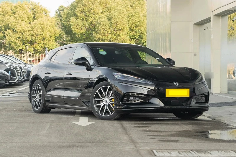 Denza Z9 GT đời 2024.