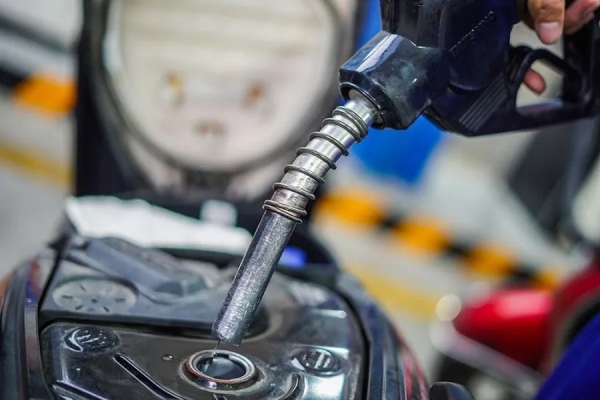 Bộ Công Thương: Doanh nghiệp xăng dầu găm hàng, chờ giá tăng sẽ bị xử lý nghiêm