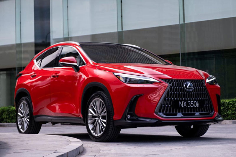 Loạt xe Lexus giảm giá mạnh tại Việt Nam, cao nhất 330 triệu đồng
