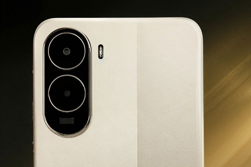 Smartphone chống nước, pin 6.300mAh, giá hơn 3 triệu đồng