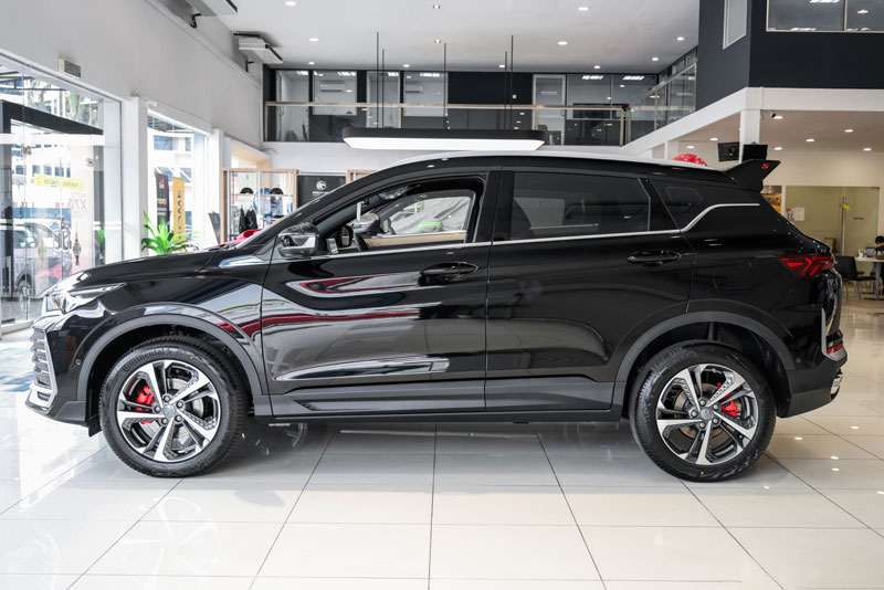 ‘Kẻ ngáng đường’ Toyota Corolla Cross: Thiết kế cá tính, giới hạn 200 chiếc, giá gần 760 triệu đồng