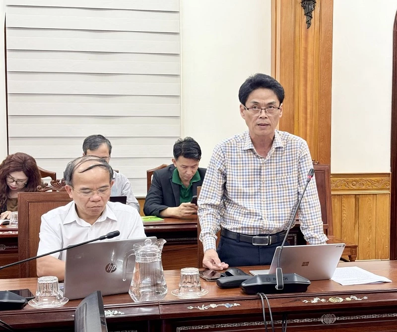 Ông Dương Minh Đức - Giám đốc Sở Công Thương tỉnh Gia Lai,trao đổi thông tin tại buổi làm việc.