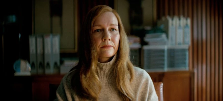 Sandra Hüller trong vai Eva Stratt là chỉ huy nữ mạnh mẽ nhất phần phim