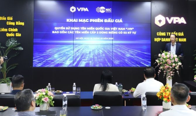 Một tên miền quốc gia '.vn' 2 ký tự gây sốt, chốt giá 217 triệu đồng