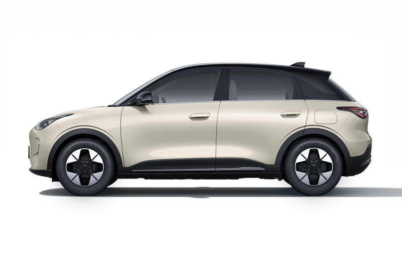 Xe điện dài hơn 4,1 mét, công suất 114 mã lực, giá 500 triệu đồng tại Việt Nam