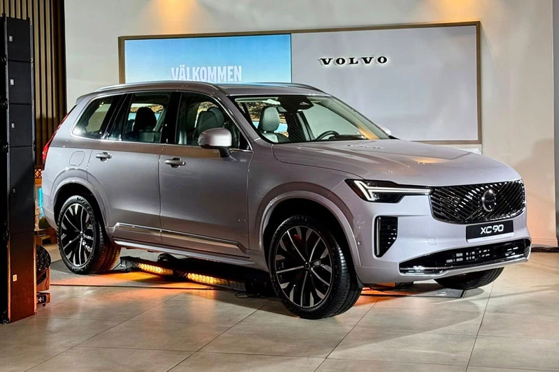 Volvo XC90 2026. 