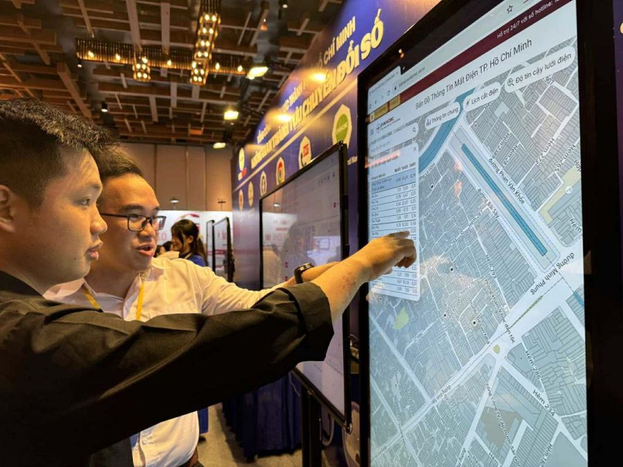 TP Hồ Chí Minh tận dụng lợi thế để bứt tốc chuyển đổi số, chuyển đổi xanh