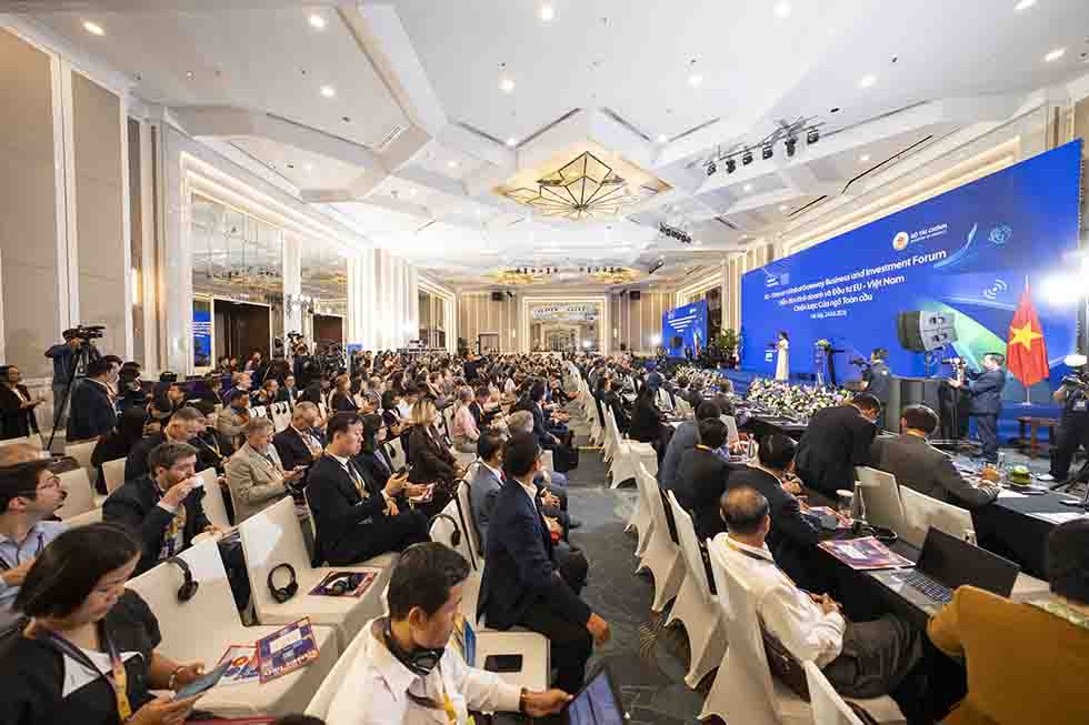 EU đầu tư 560 triệu euro vào giao thông bền vững, năng lượng sạch tại Việt Nam