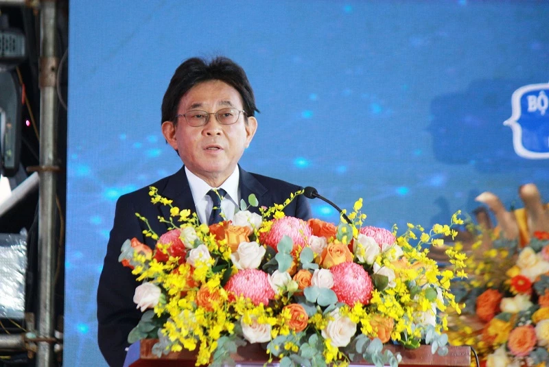 Ông Nishizaki Tatsuya - Chủ tịch Tập đoàn Takara, chia sẻ tại lễ ký kết.