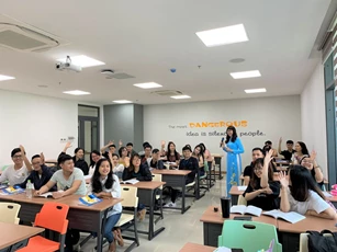 Đại học Kinh tế TP Hồ Chí Minh thu hút nhân tài, hỗ trợ tối đa đến 500 triệu đồng/người