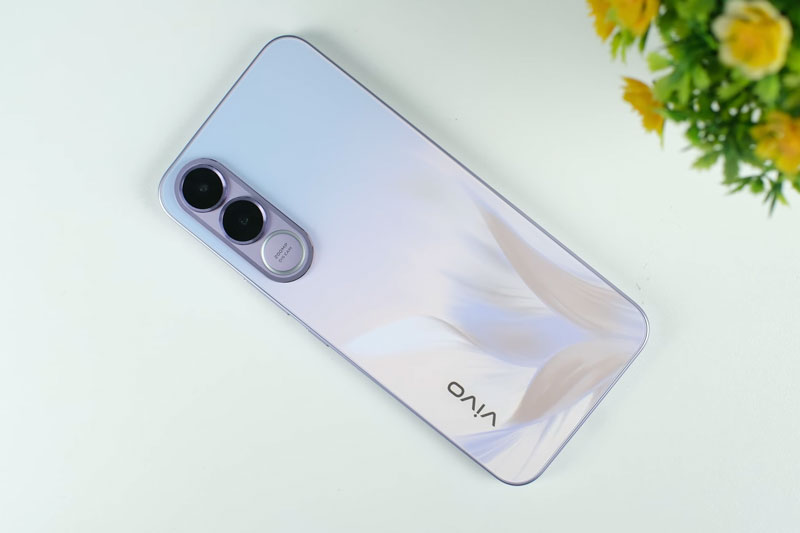 Smartphone chống nước, camera 200 MP, pin 7.000mAh, RAM 12GB, giá 13,99 triệu tại Việt Nam