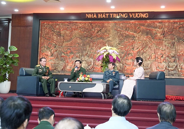 Ttalkshow “Ngày Giải phóng”  do Nhà hát Trưng Vương Đà Nẵng tổ chức sáng ngày 26/3.