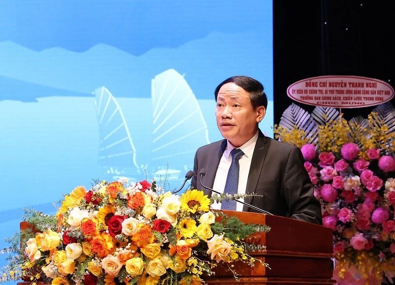 Chủ tịch UBND tỉnh Gia Lai Phạm Anh Tuấn phát biểu tại hội nghị.