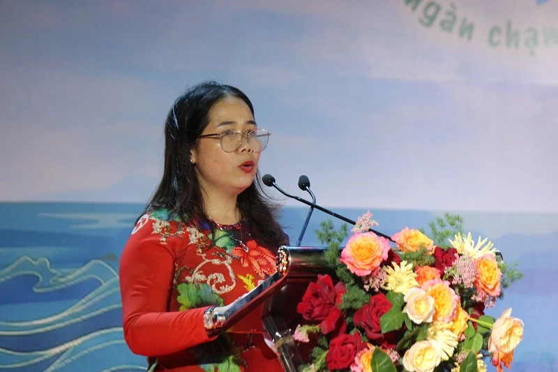 Bà Đỗ Thị Diệu hạnh – Giám đốc Sở VHTT&DL tỉnh Gia Lai, phát biểu tại lễ khai mạc. 